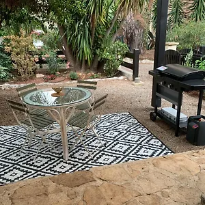 appartement-1pice-avec-jardin-dans-mas-de-caractre.fr-provencehotel.com/